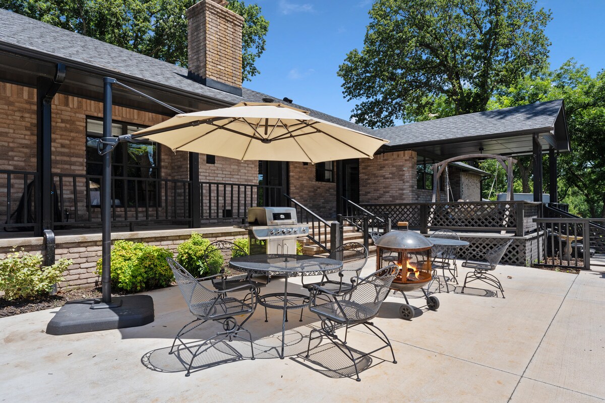 The Grove Estate photo